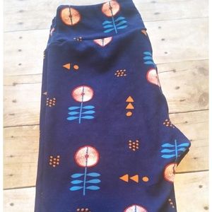 LuLaRoe OS Navy blue flower print leggings